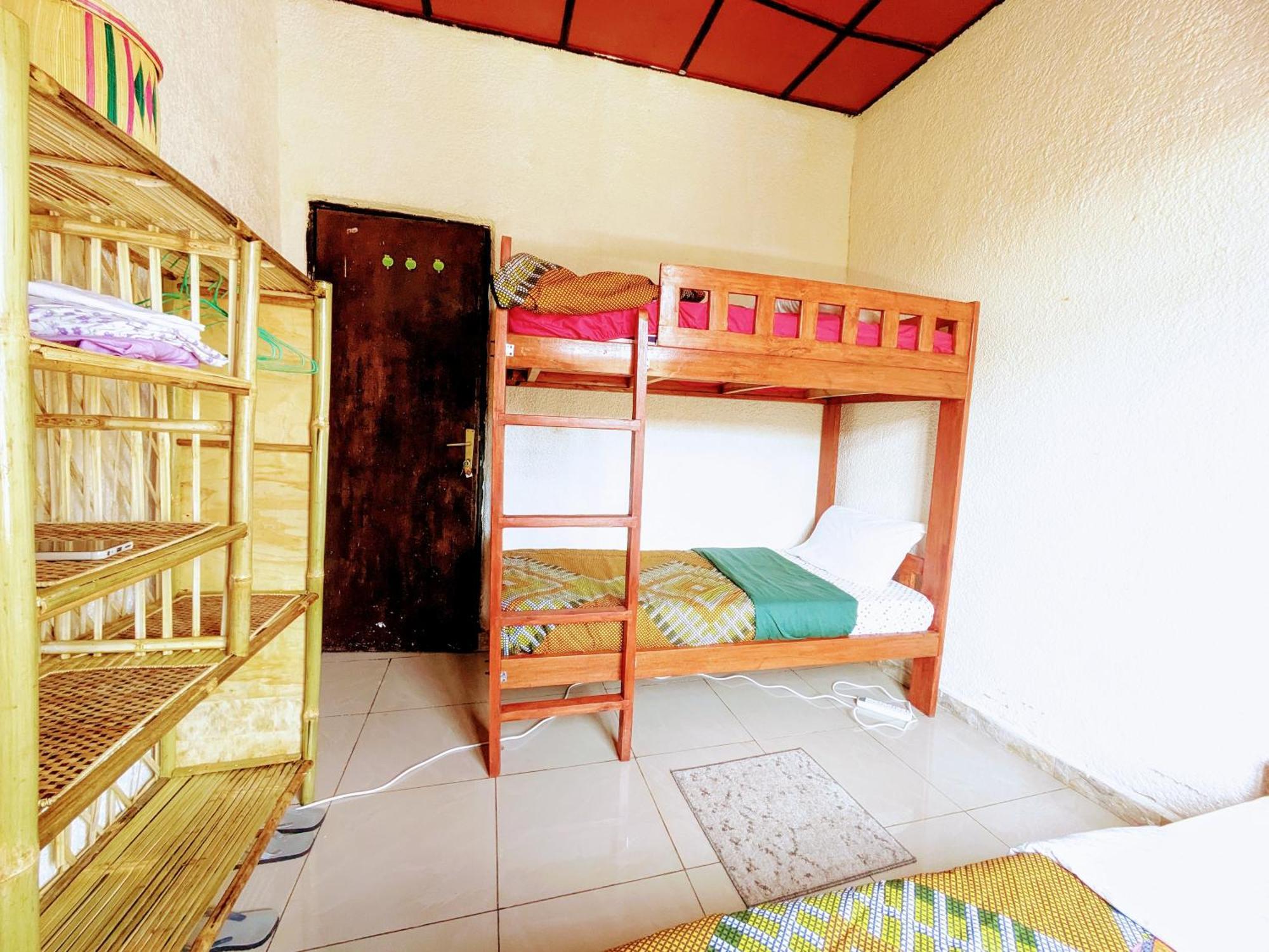 Randa'S House I Homestay Ruhengeri Esterno foto