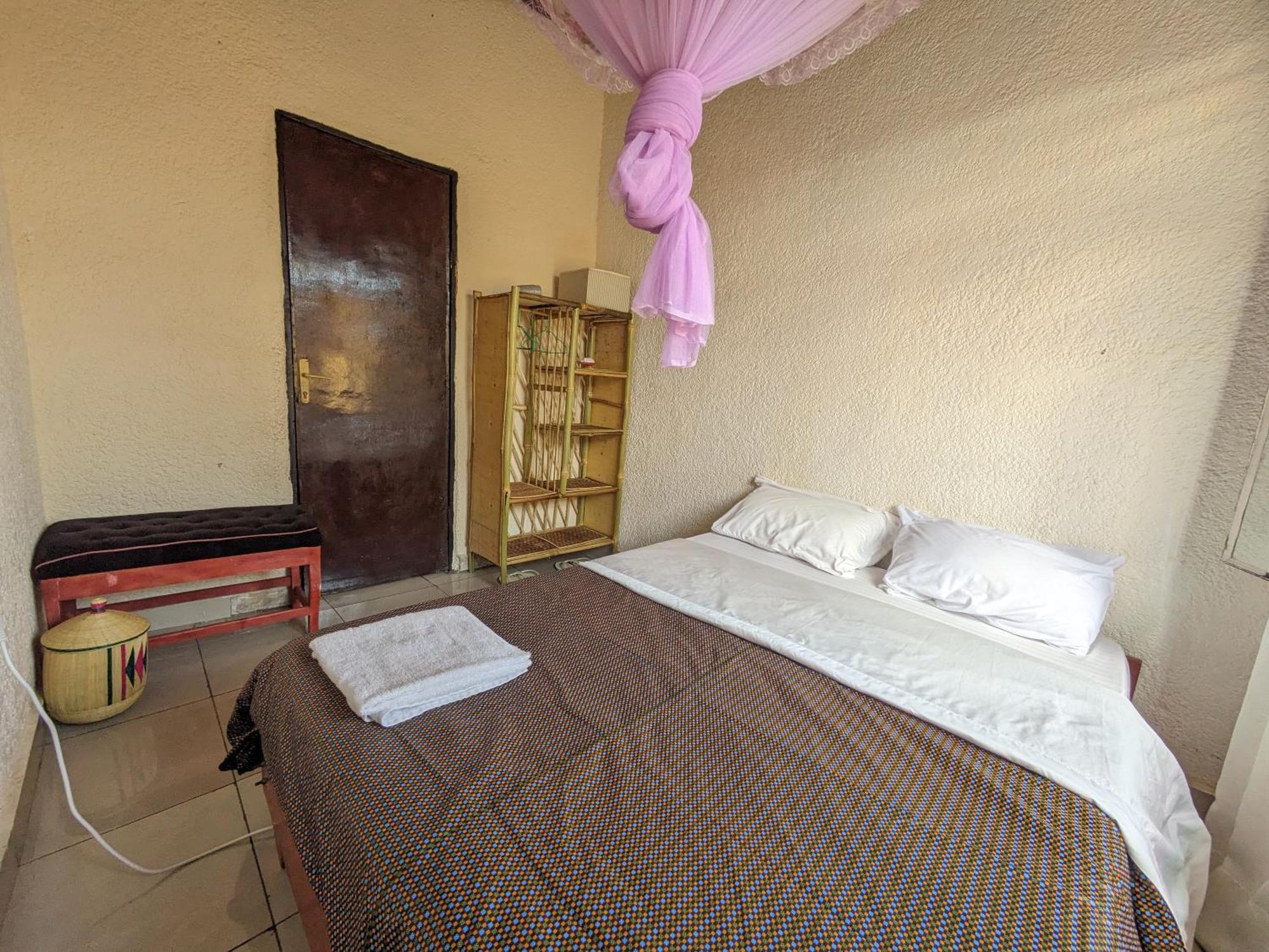 Randa'S House I Homestay Ruhengeri Esterno foto